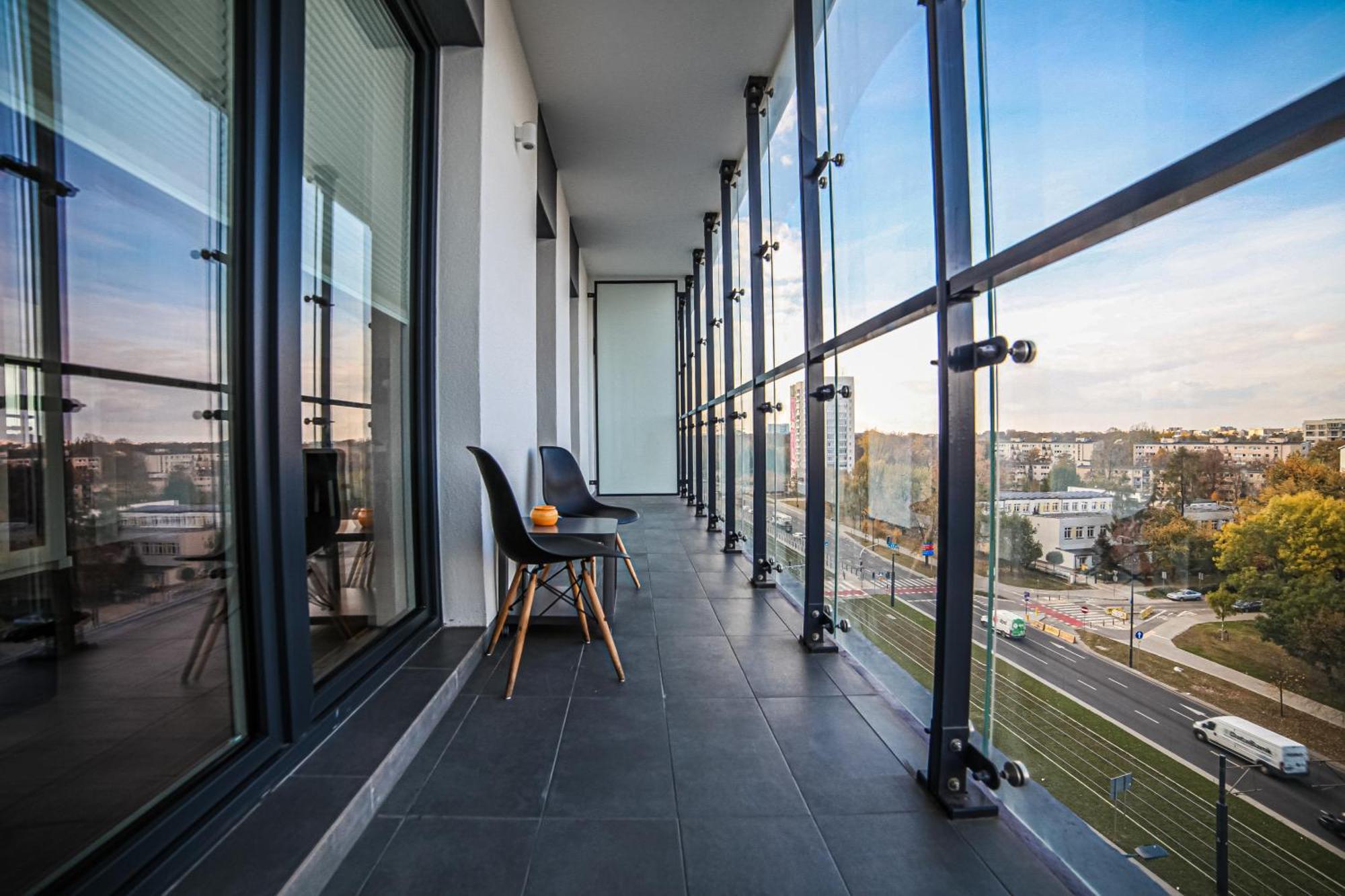 Big City Life Apartments - Bliska Wola Tower A วอร์ซอ ภายนอก รูปภาพ